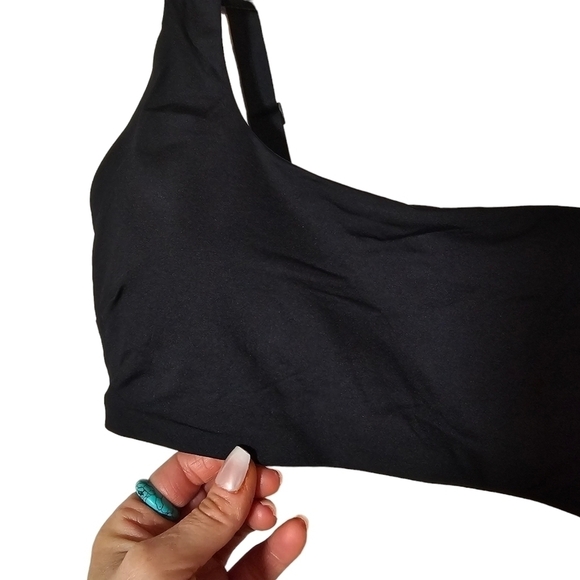 Everlane The Scoop-Neck Bikini Top in Black in Size Large - Picture 13 of 15